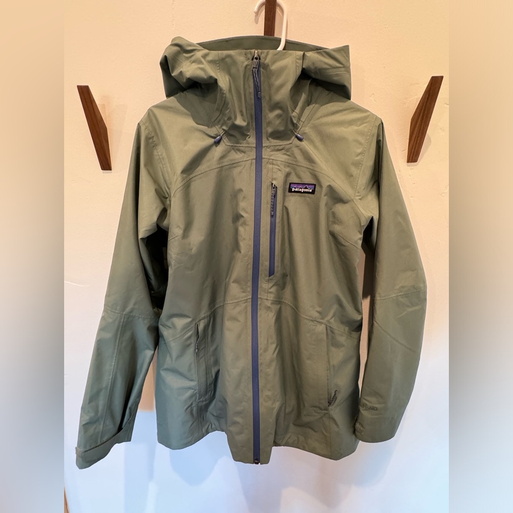 Patagonia Women’s Powder Town Jacket - Hemlock Green